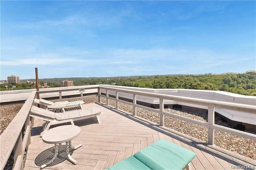 14 Nosband Avenue #1A White Plains, NY 10605