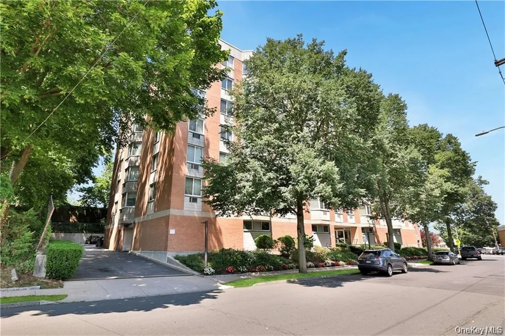 14 Nosband Avenue #1A White Plains, NY 10605