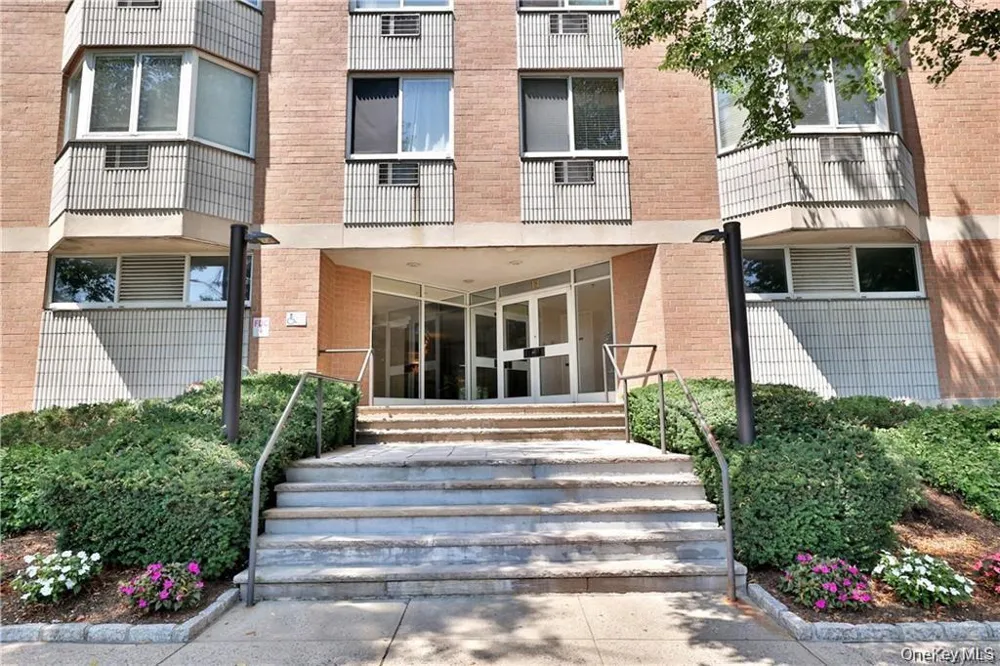 14 Nosband Avenue #1A White Plains, NY 10605