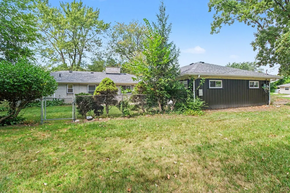 24650 Lathrup Boulevard Southfield City, MI 48075