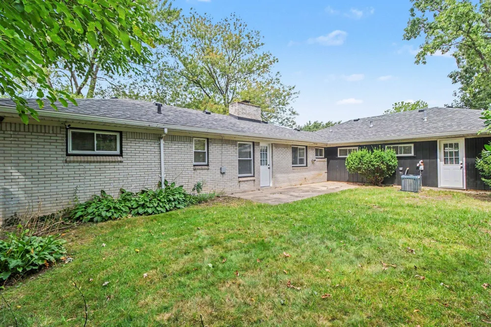 24650 Lathrup Boulevard Southfield City, MI 48075