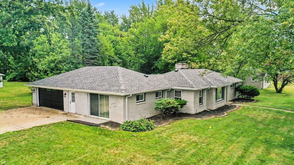 24650 Lathrup Boulevard Southfield City, MI 48075
