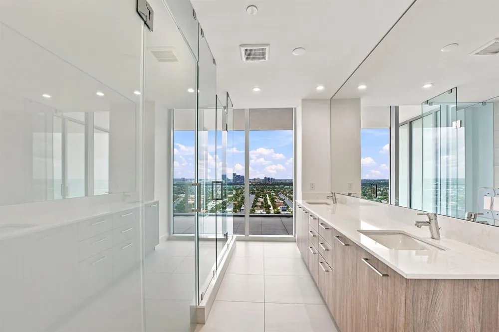 153 Seabreeze Boulevard #2404 Fort Lauderdale, FL 33304