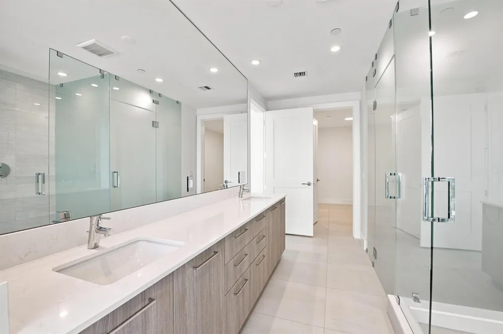 153 Seabreeze Boulevard #2404 Fort Lauderdale, FL 33304