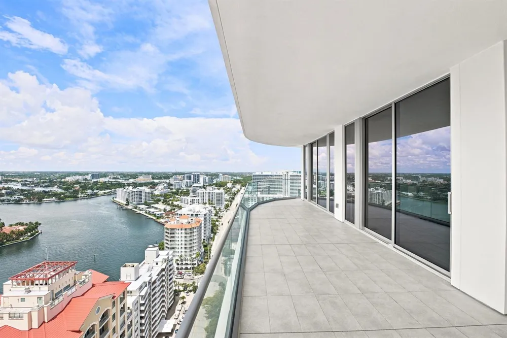 153 Seabreeze Boulevard #2404 Fort Lauderdale, FL 33304