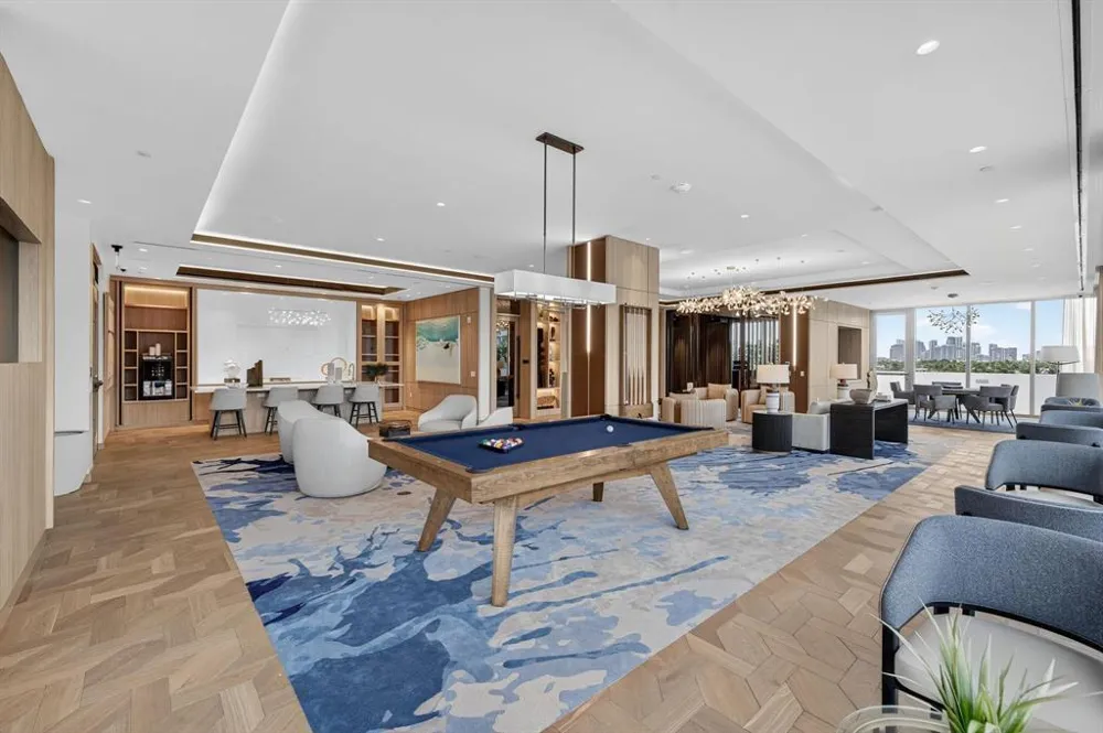 153 Seabreeze Boulevard #2404 Fort Lauderdale, FL 33304