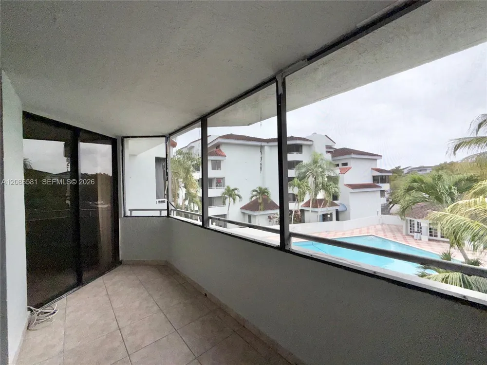 8205 SW 152nd Ave #F-310 Miami, FL 33193