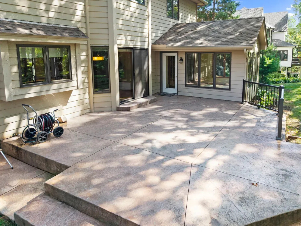 17707 Kingsbury Circle Lakeville, MN 55044