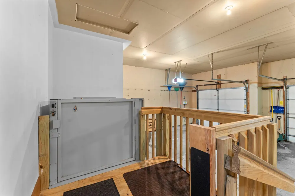 17707 Kingsbury Circle Lakeville, MN 55044