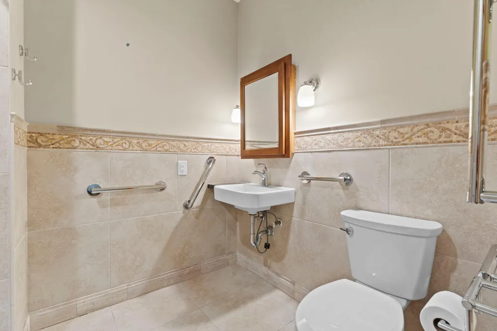 17707 Kingsbury Circle Lakeville, MN 55044