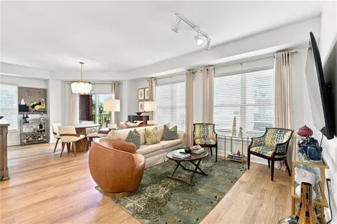 200 River Vista Drive #424