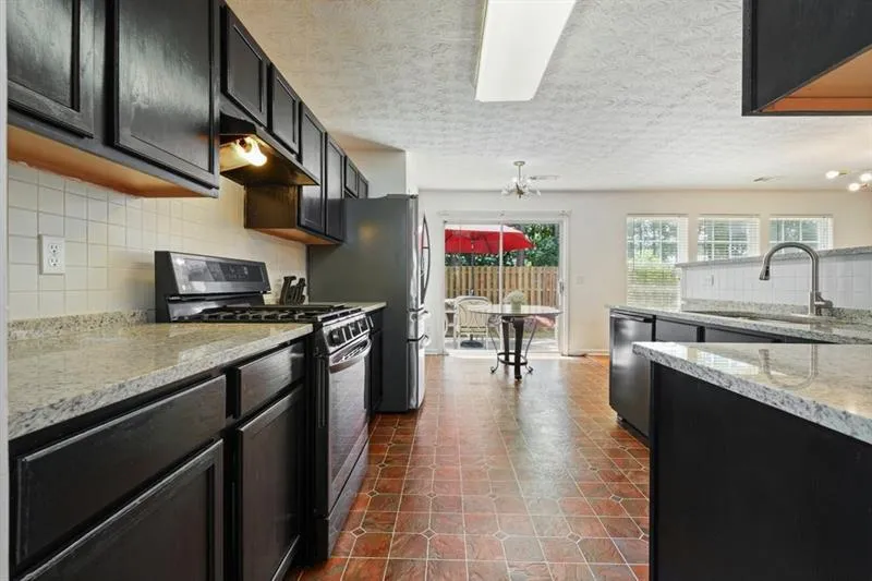115 Village Trace Woodstock, GA 30188