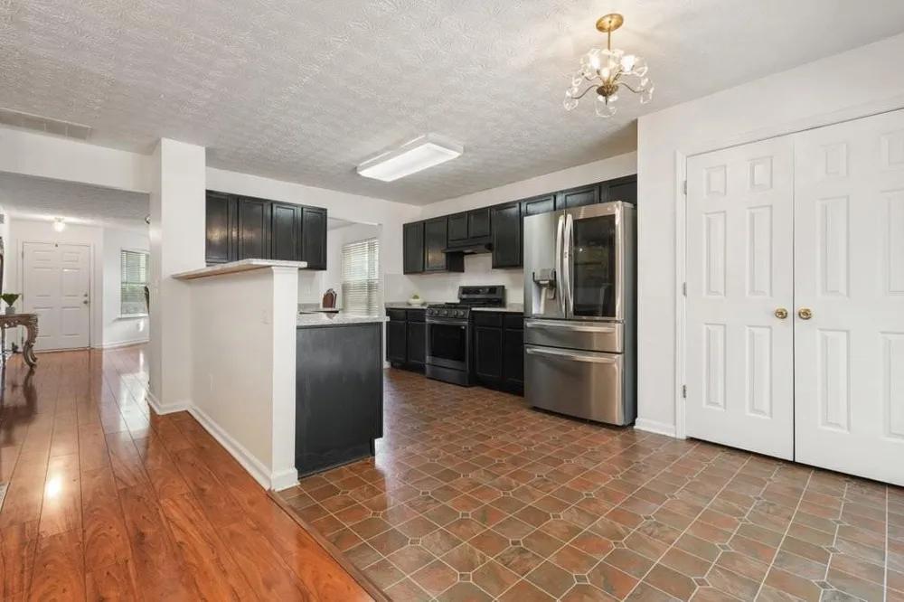 115 Village Trace Woodstock, GA 30188