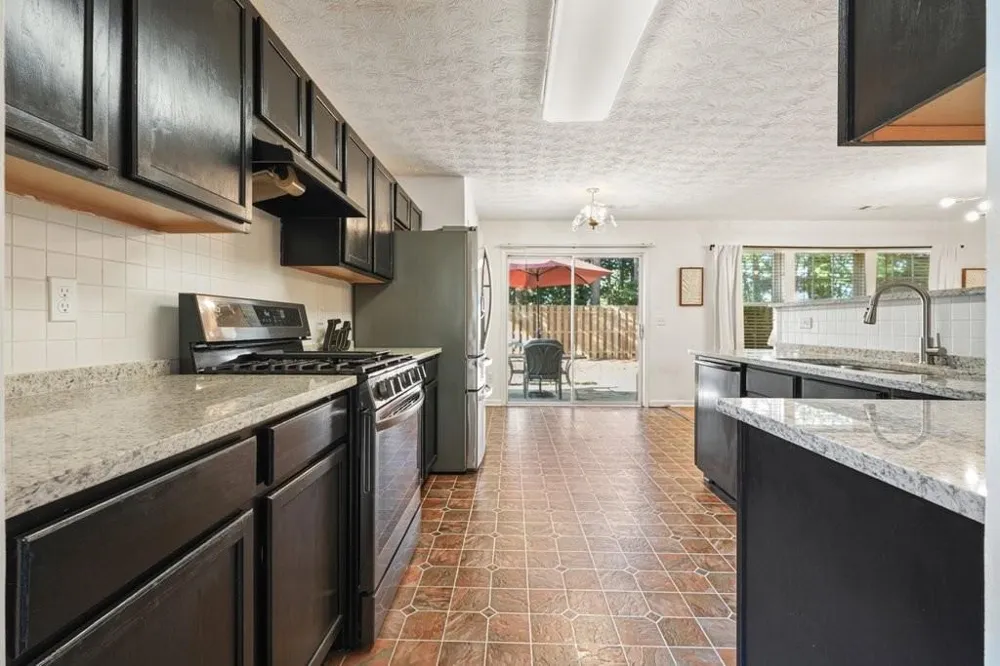 115 Village Trace Woodstock, GA 30188