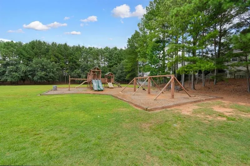 115 Village Trace Woodstock, GA 30188