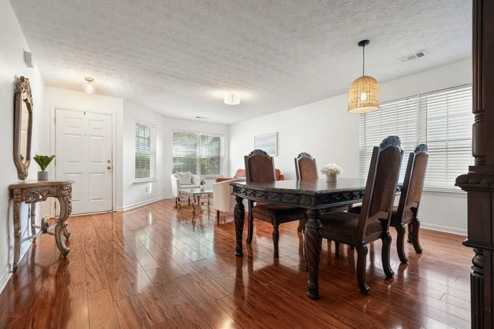 115 Village Trace Woodstock, GA 30188