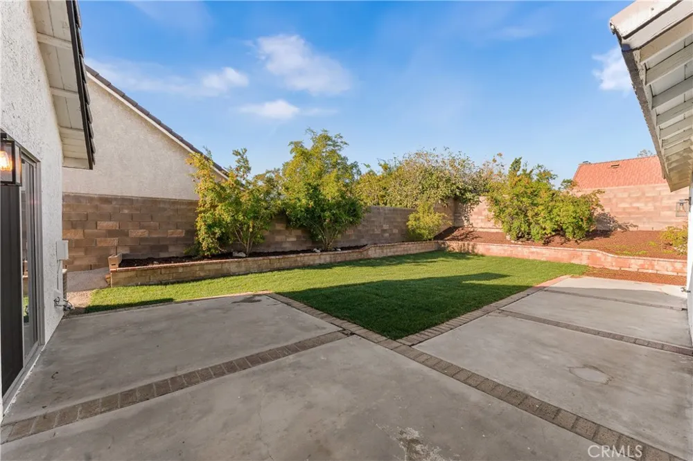 37437 Conifer Drive Palmdale, CA 93550