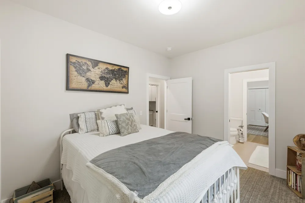 629 Fairview Avenue NE #1 Grand Rapids, MI 49503