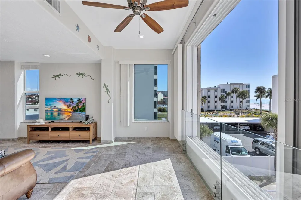 6140 MIDNIGHT PASS ROAD #101 Sarasota, FL 34242