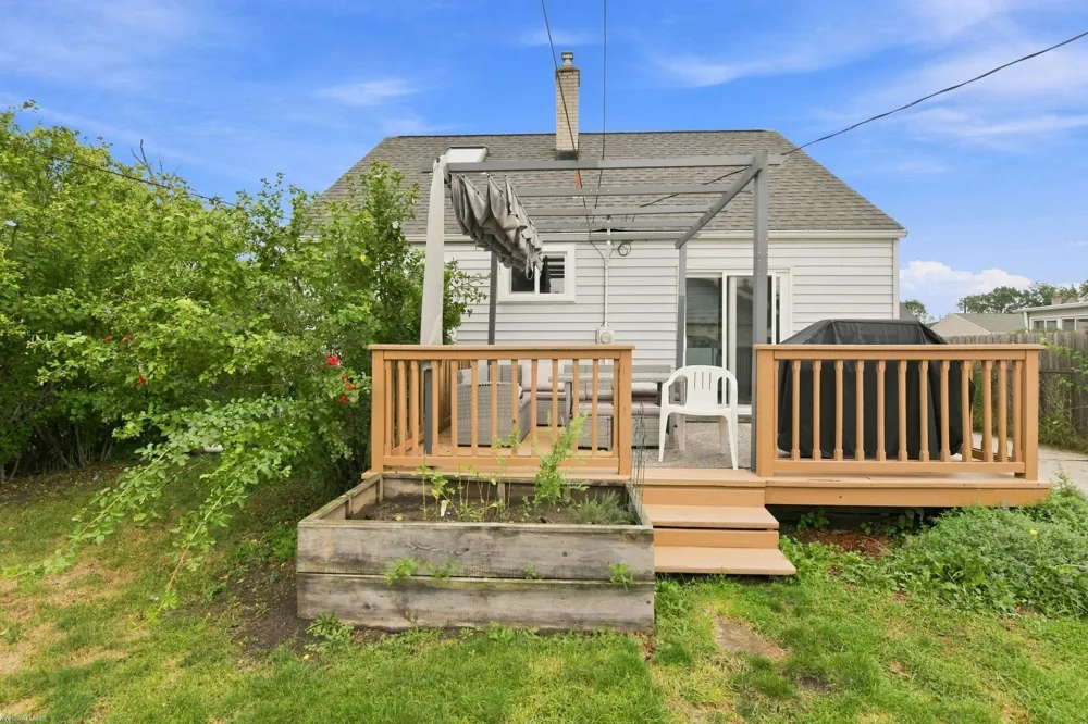 20500 Avalon Street St Clair Shores City, MI 48080