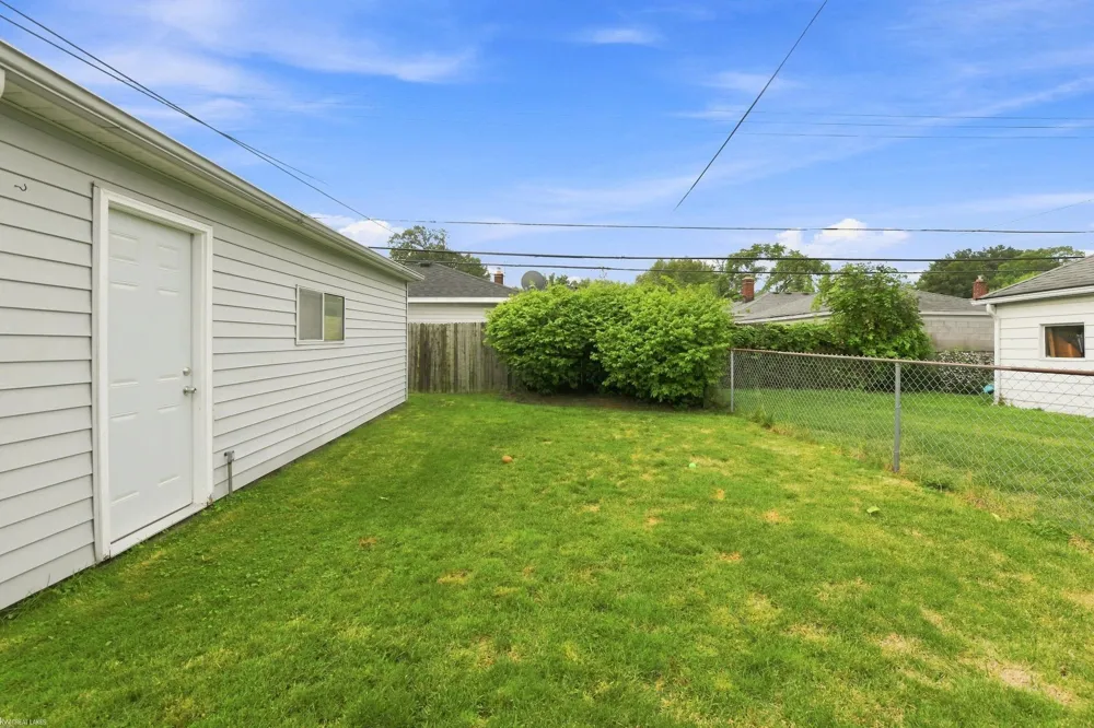 20500 Avalon Street St Clair Shores City, MI 48080