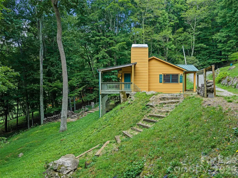 73 Oak Ridge Court Mars Hill, NC 28754