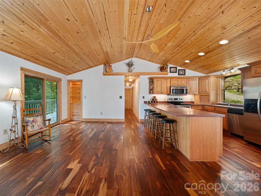 73 Oak Ridge Court Mars Hill, NC 28754