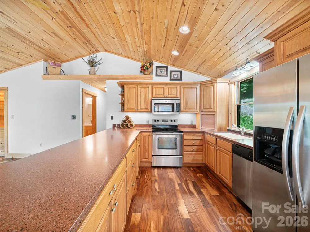 73 Oak Ridge Court Mars Hill, NC 28754