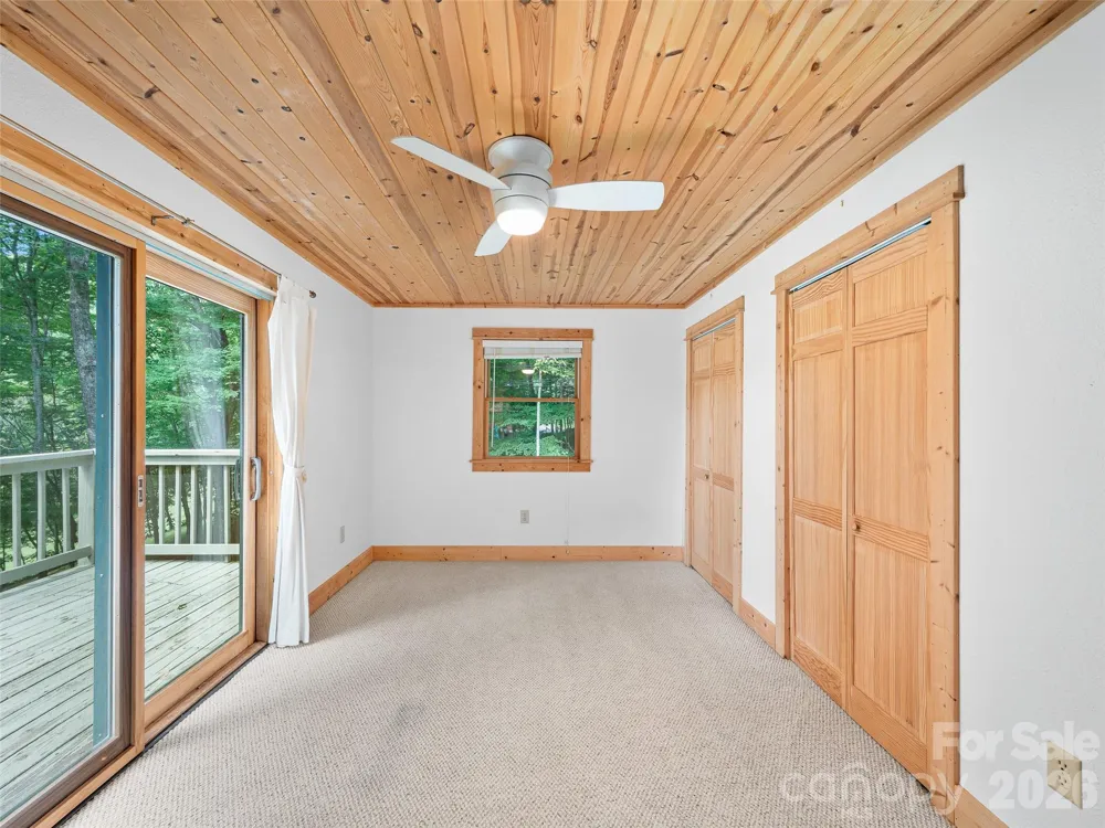 73 Oak Ridge Court Mars Hill, NC 28754