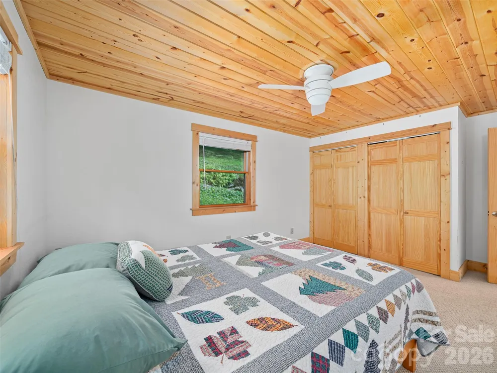 73 Oak Ridge Court Mars Hill, NC 28754