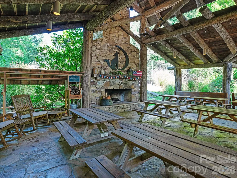 73 Oak Ridge Court Mars Hill, NC 28754