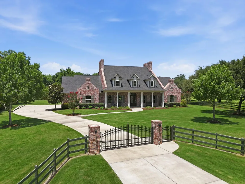 32102 Rolling Woods Trail Fulshear, TX 77441