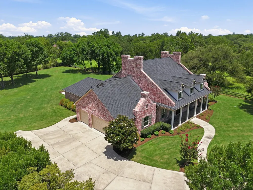 32102 Rolling Woods Trail Fulshear, TX 77441