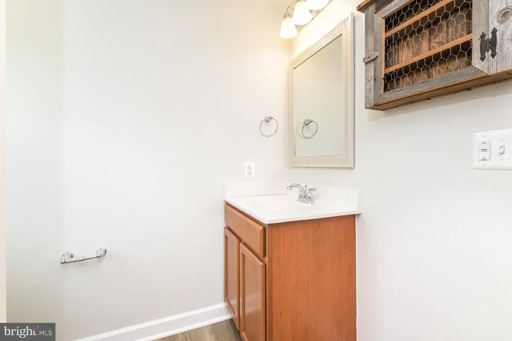 17 STUART COURT Indian Head, MD 20640