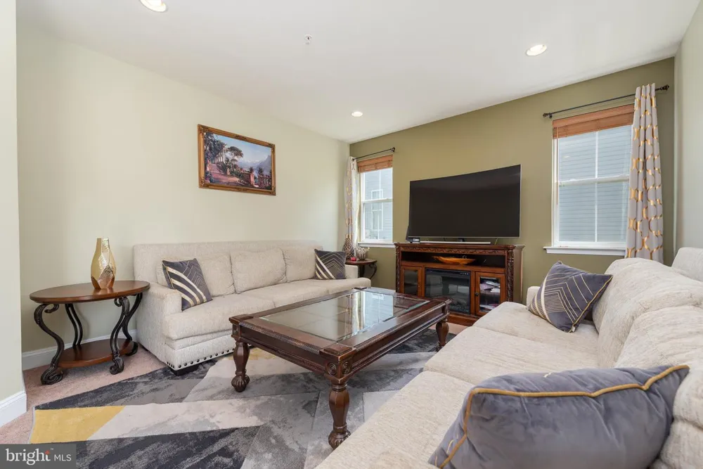7603 LORD SNOWDEN CIRCLE Laurel, MD 20707
