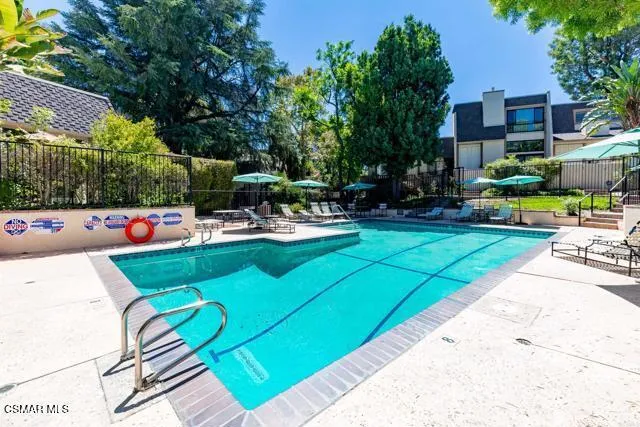 6201 Shoup Avenue #70 Woodland Hills, CA 91367