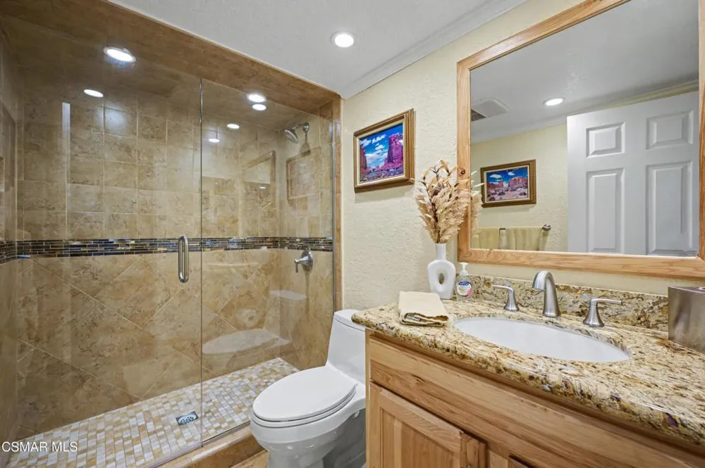 6201 Shoup Avenue #70 Woodland Hills, CA 91367