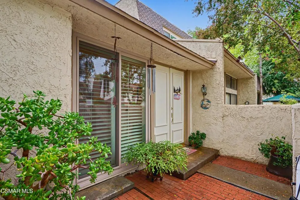 6201 Shoup Avenue #70 Woodland Hills, CA 91367