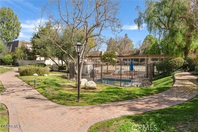 6201 Shoup Avenue #70 Woodland Hills, CA 91367