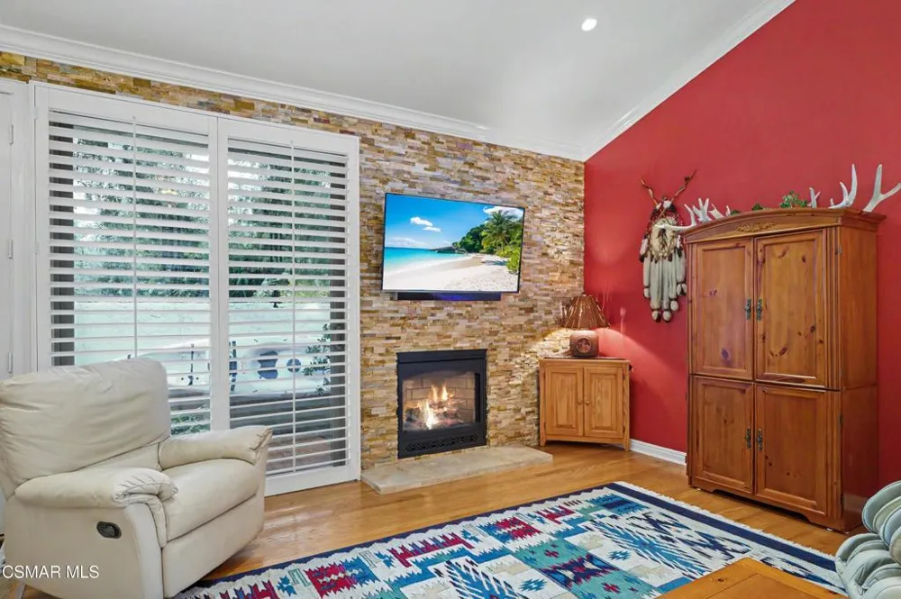 6201 Shoup Avenue #70 Woodland Hills, CA 91367