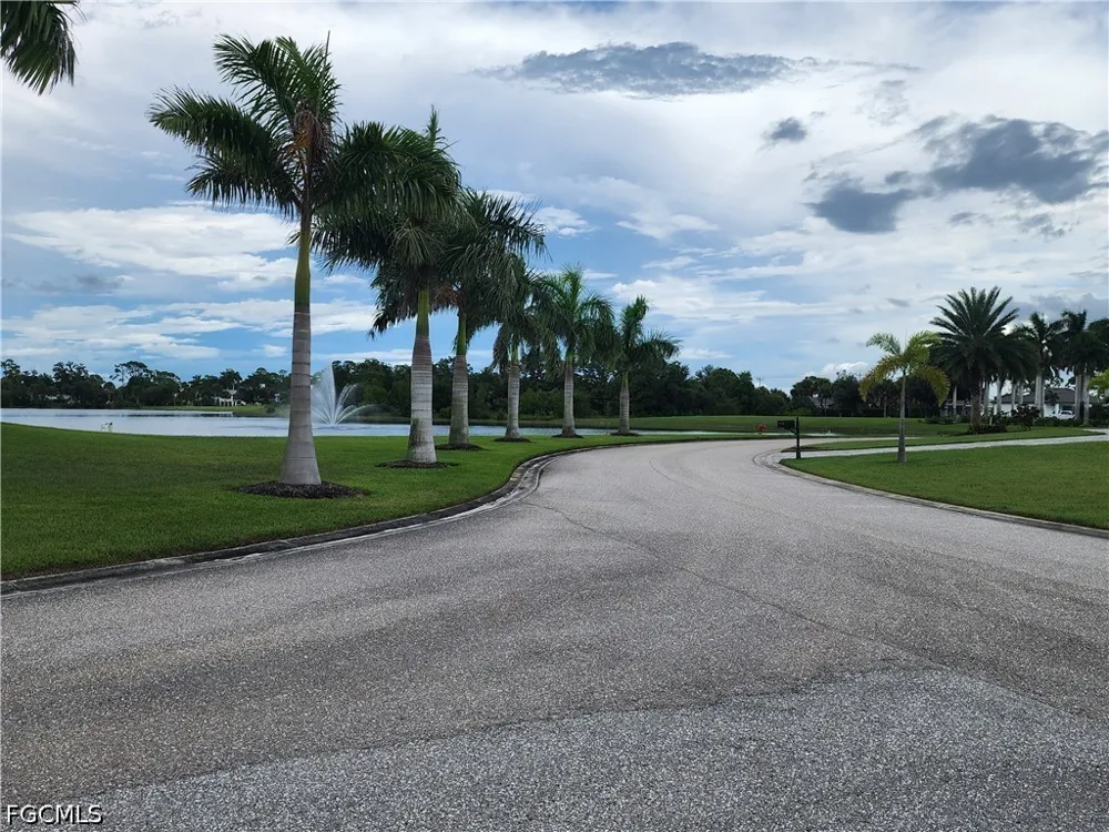 Kismet Lakes Lane Cape Coral, FL 33993