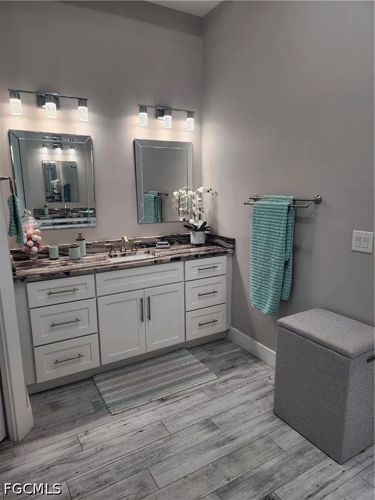 Kismet Lakes Lane Cape Coral, FL 33993