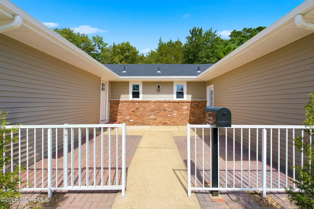 26 Grenada Street Toms River, NJ 08757