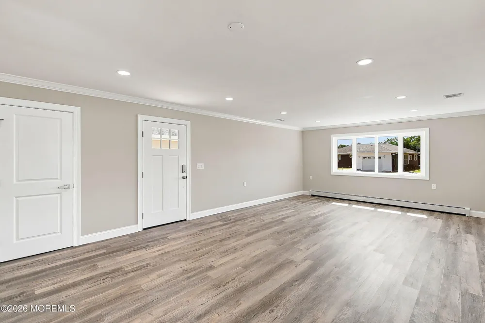 26 Grenada Street Toms River, NJ 08757