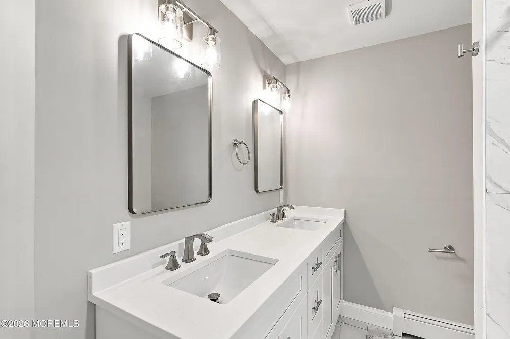 26 Grenada Street Toms River, NJ 08757