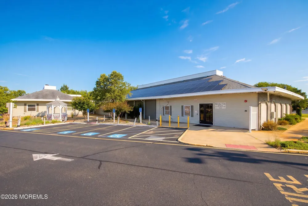 26 Grenada Street Toms River, NJ 08757