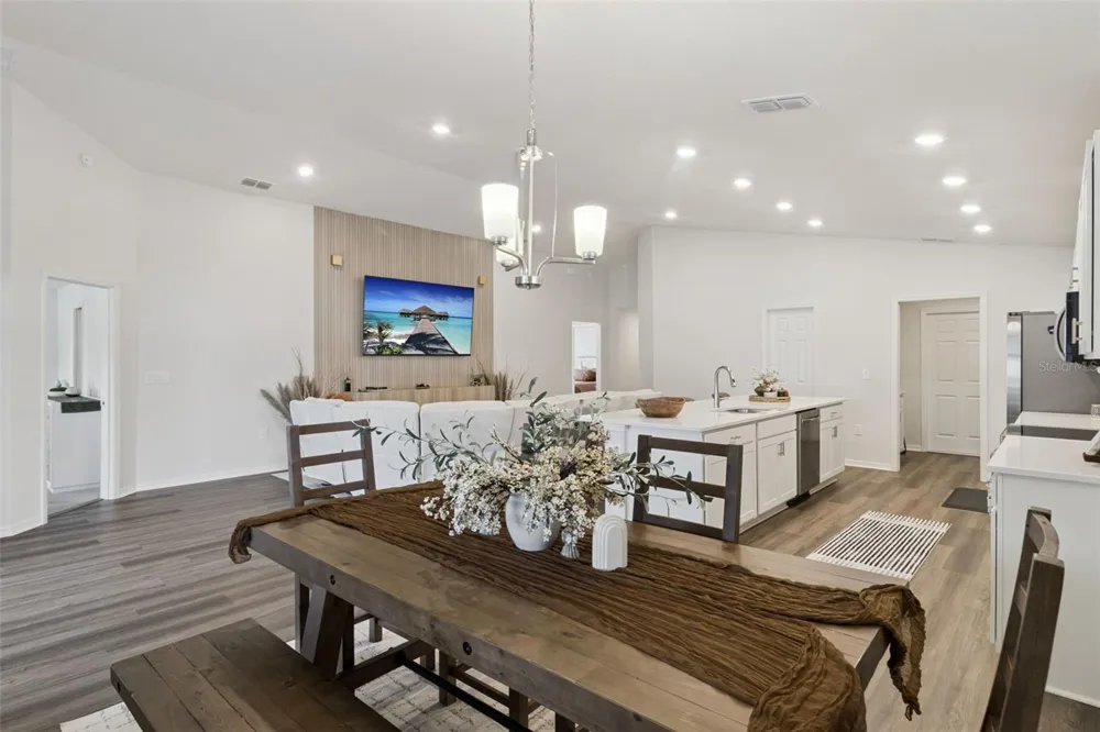 2037 SUMMERLAKE DRIVE Auburndale, FL 33823