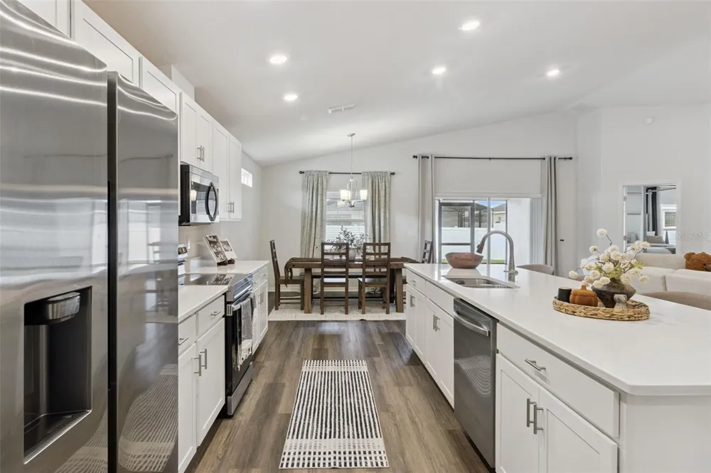 2037 SUMMERLAKE DRIVE Auburndale, FL 33823