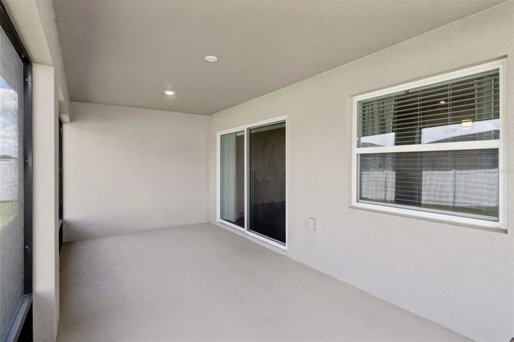 2037 SUMMERLAKE DRIVE Auburndale, FL 33823
