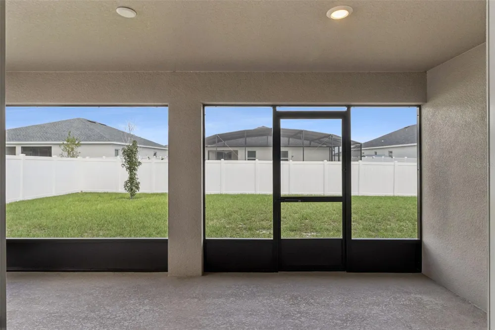 2037 SUMMERLAKE DRIVE Auburndale, FL 33823